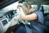 Șoferiță amendată pentru că nu și-a schimbat permisul după ce s-a măritat