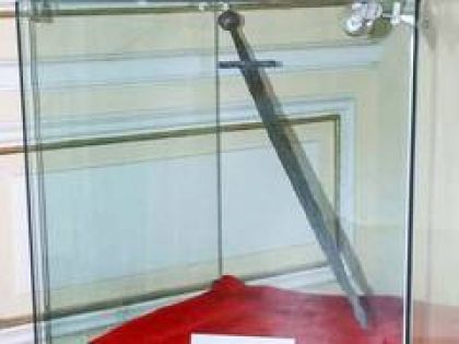 Spada medievală – exponatul lunii la Muzeul Județean Argeș