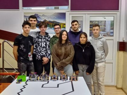 Elevi din Mioveni, pe podium la Concursul Național de Robotică Școlară! Ei sunt…